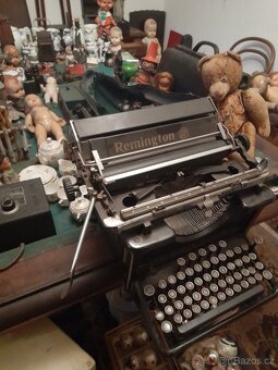 Starožitný psací stroj - 3