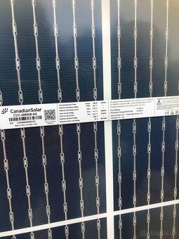 Solární panely Canadian 600W bifacial - 3