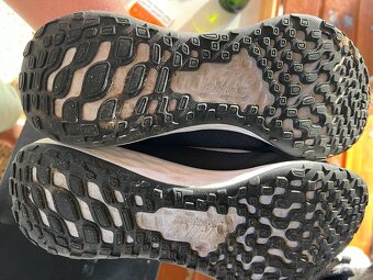 Boty bezecke Under Armour - 3