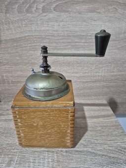 Mlýnek na kávu - 3