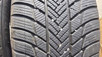 Zimní pneu 235/50/19 Bridgestone - 3