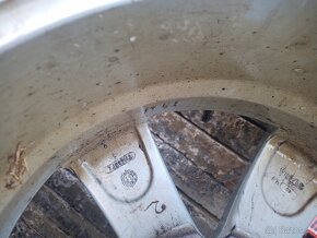 Lité kola 17 na Subaru - 3
