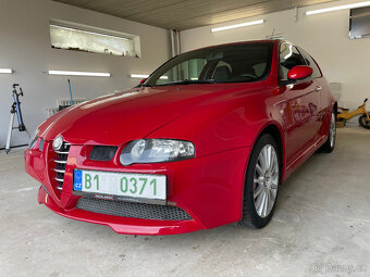 Alfa Romeo 147 GTA 3.2 V6 24V Busso, Manuál - 3