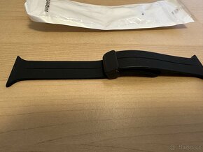 Silikonovy reminek s magnetickou sponou pro Apple watch - 3