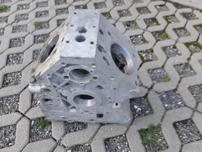 Blok motoru RS09 nebo multicar - 3