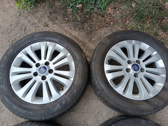 Ford Mondeo - alu 6,5x16 et50 + letní 215/55/16 - 3