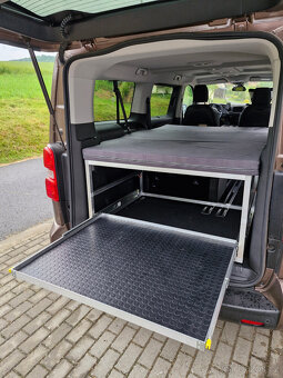 Spací vestavba Toyota Proace - 3