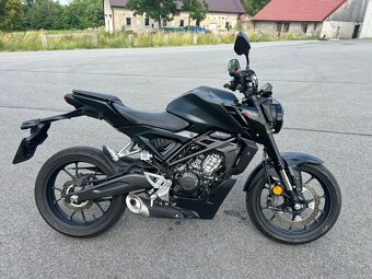 Honda CB125R - 3