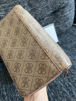 Peněženka Guess s monogramem - 3