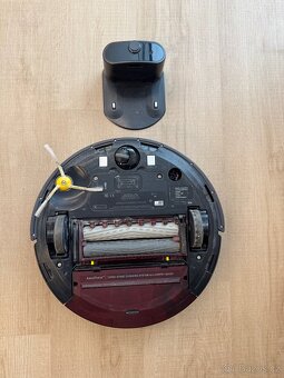 iRobot Roomba 980 + velké množství příslušenství - 3