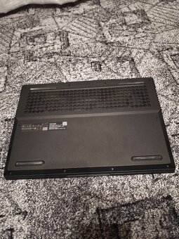 Prodávám Lenovo Legion 5 15ITH6H na díly nebo k opravě. - 3