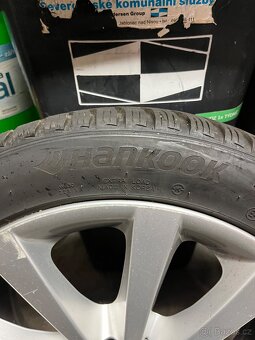 Originál bmw alu na zimních pneu - 3
