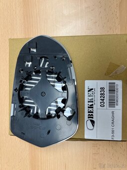 AUDI A6 pravé sklo zpětného zrcátka s plastovým držákem - 3