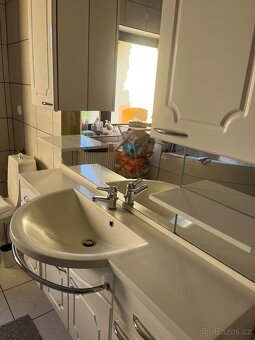 Koupelnová skříňka s umyvadle - 3