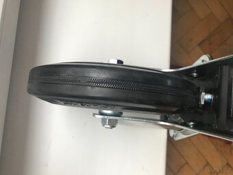 AKCE Pojezdové otočné kolo s brzdou 38x80 (pro lešení) -NOVÉ - 3