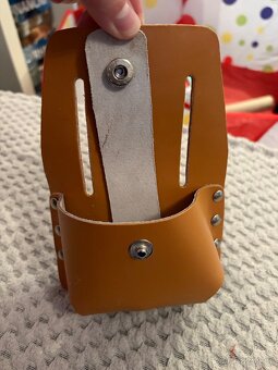 Prodám kožené pouzdro holster na pásek u kalhot na kladivo - 3