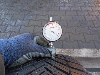 215/55/16 celoroční pneu continental - 3