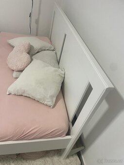 Bílá postel -IKEA - 3