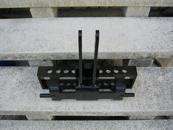 ZAVES NA MALOTRAKTOR - 3