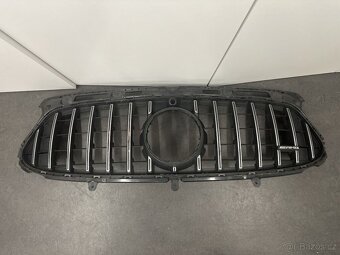 Prodám mřížku na Mercedes Benz GLA 43 AMG - 3
