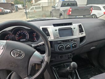 HILUX - 3