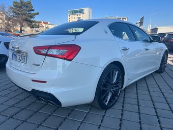 Maserati Ghibli SQ4 Modena S TOP STAV 24.000 eur netto - 3