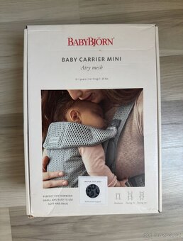 BabyBjörn Nosítko Mini - Anthracite/Leopard - 3