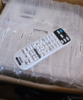 Projektor Epson EB-FH06 - 3