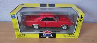 Modely aut 1/24/25 - New Ray - 3