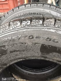 Pneu 215/70-15C - 3