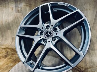 TOP kola Mercedes AMG R19 GLC originál - 3