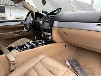 Rozprodám na díly VW Touareg 2.5tdi 128kw automat - 3