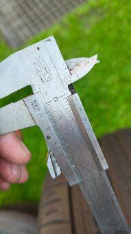 Pneu R17 225/45 letní - 3