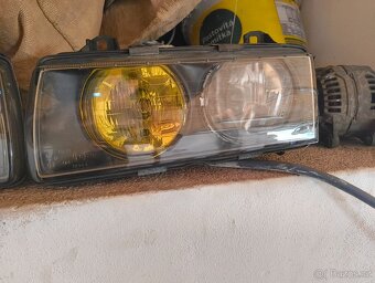 Světla BMW E36 krásný stav - 3