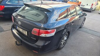 Toyota Avensis z insolvenčního řízení Ekoreex Praha, s.r.o. - 3