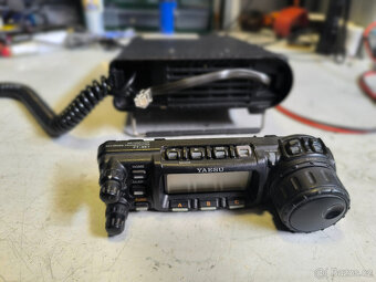 YAESU-FT-857 - 3