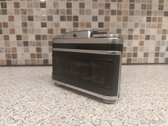 Pentacon Six 6x6 2,8/80 Biometar - 3