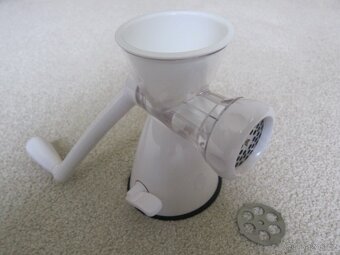 Ruční mlýnek na maso TESCOMA - 3