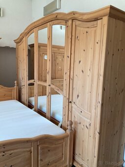 Velká ložnice voskované borovice Masiv - 3