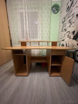 Počítačový stůl - 3