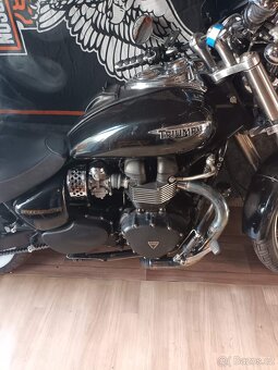 Triumph Speedmaster 900 - 3