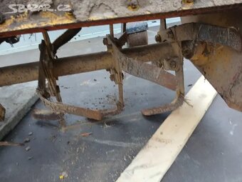 Prodám rotavator KYR-122 k malotraktorům ve velmi dobrému st - 3