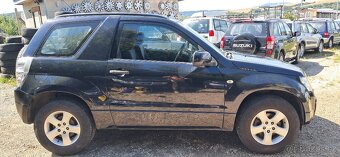 Suzuki Grand Vitara ll 1.6 benzin 4x4 z Talianska bez korozi - 3