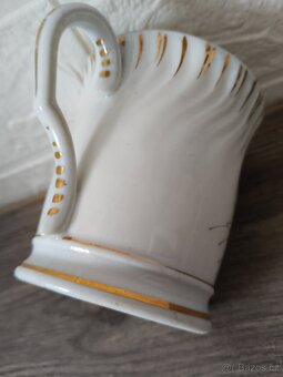 STARŠÍ HRNEČEK - 3