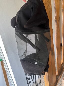 Maska proti hmyzu s ušima a třásněmi – Černá – FULL - 3