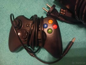 Xbox 360S - 3