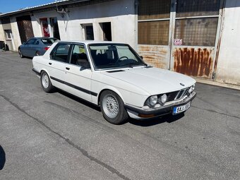 BMW e28 518 - 3