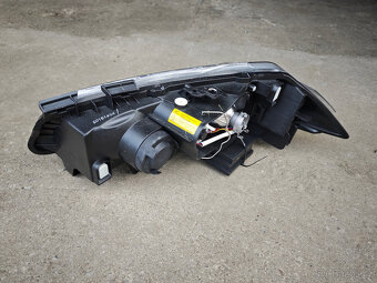 pravé přední světlo Renault Megane II nové - 3