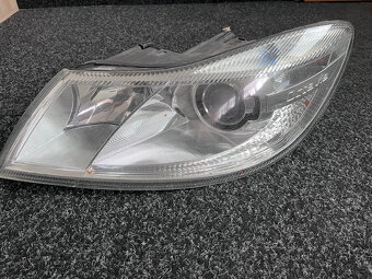 Octavia 2 FL, xenon Levý - 3