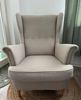 UŠÁK IKEA STRANDMON S TABURETEM - 3